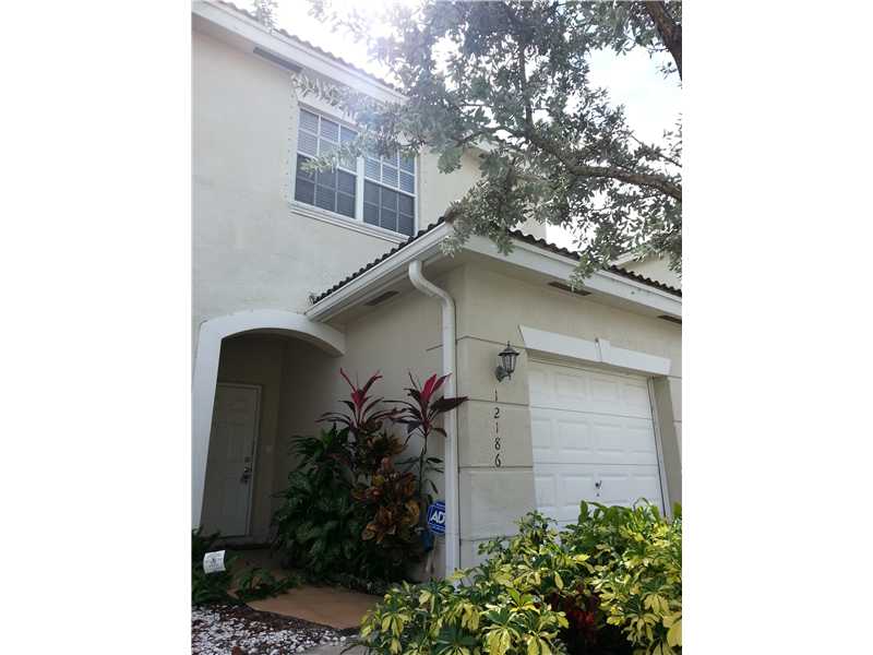 12186 Sw 5 Court. Pembroke Pines.